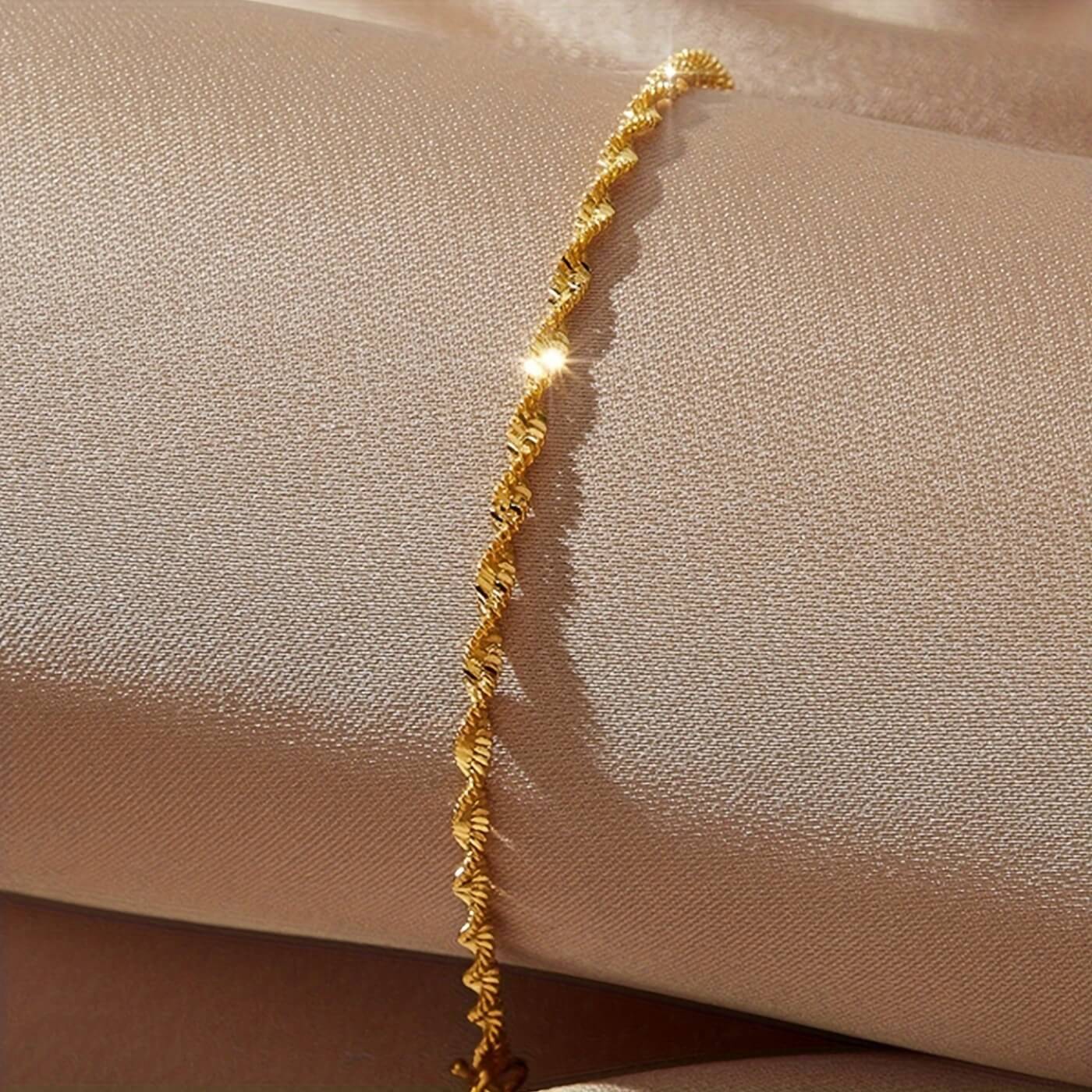 Elegant Wave Chain Bracelet