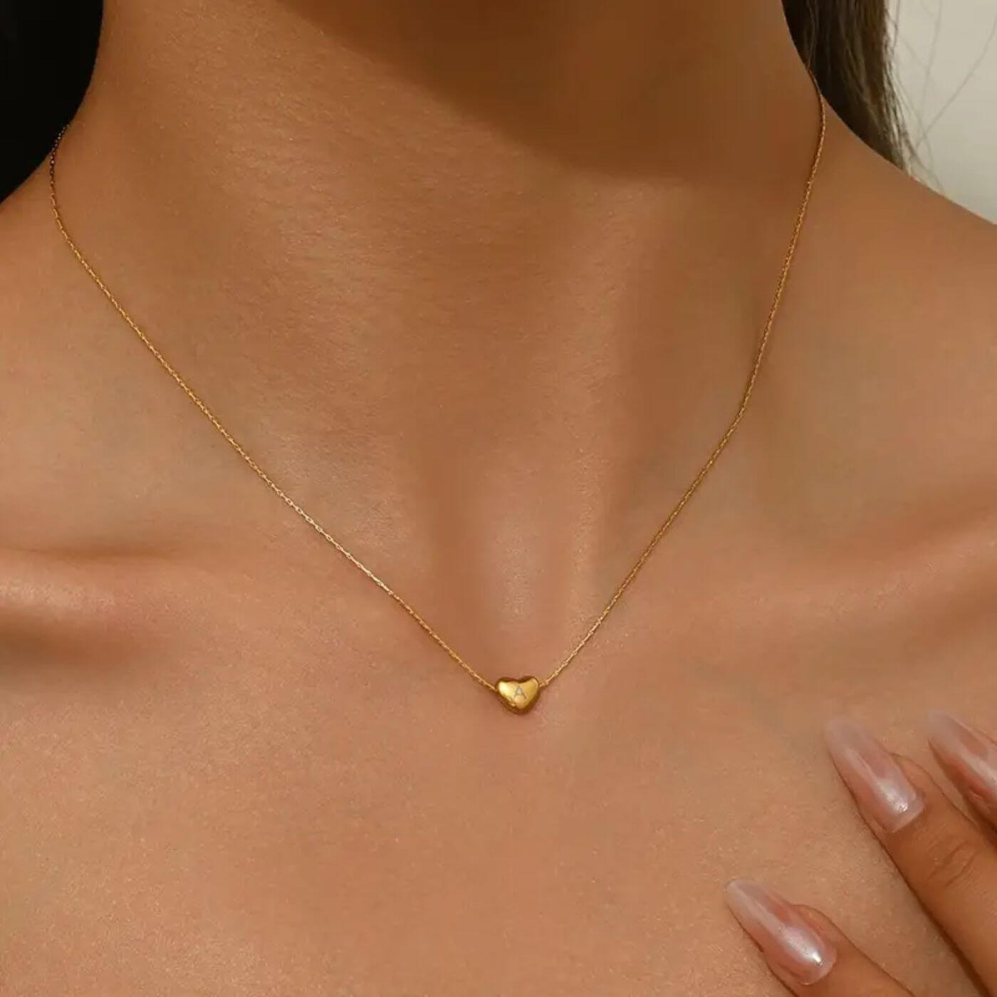Elegant Golden Heart Charm Necklace