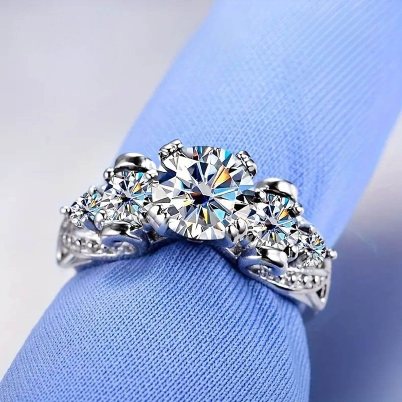 Brilliant Zirconia Cluster Wedding Ring