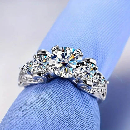 Brilliant Zirconia Cluster Wedding Ring