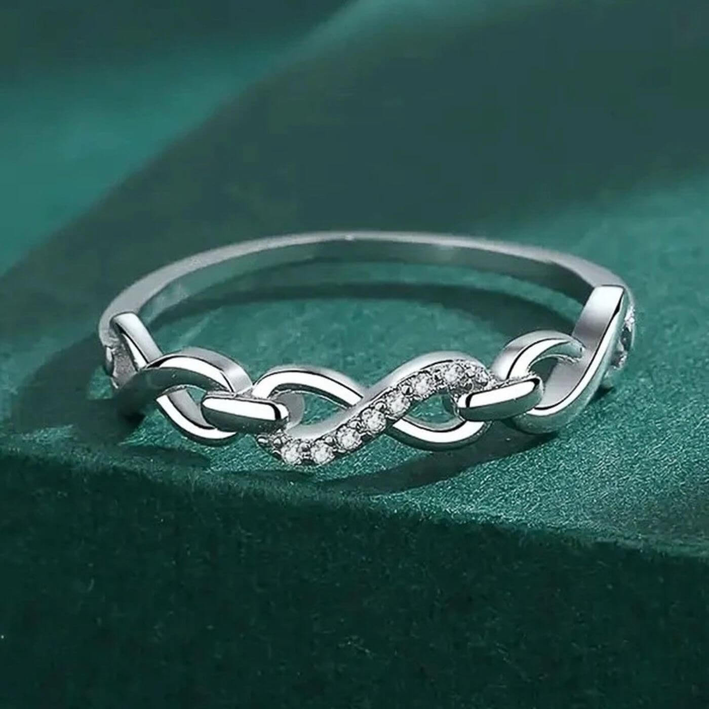 Elegant Crystal Chain Silver Ring