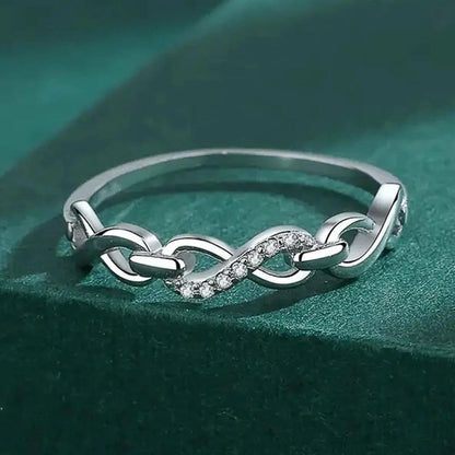 Elegant Crystal Chain Silver Ring