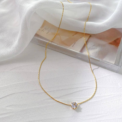Elegant Diamond-Style Minimal Necklace