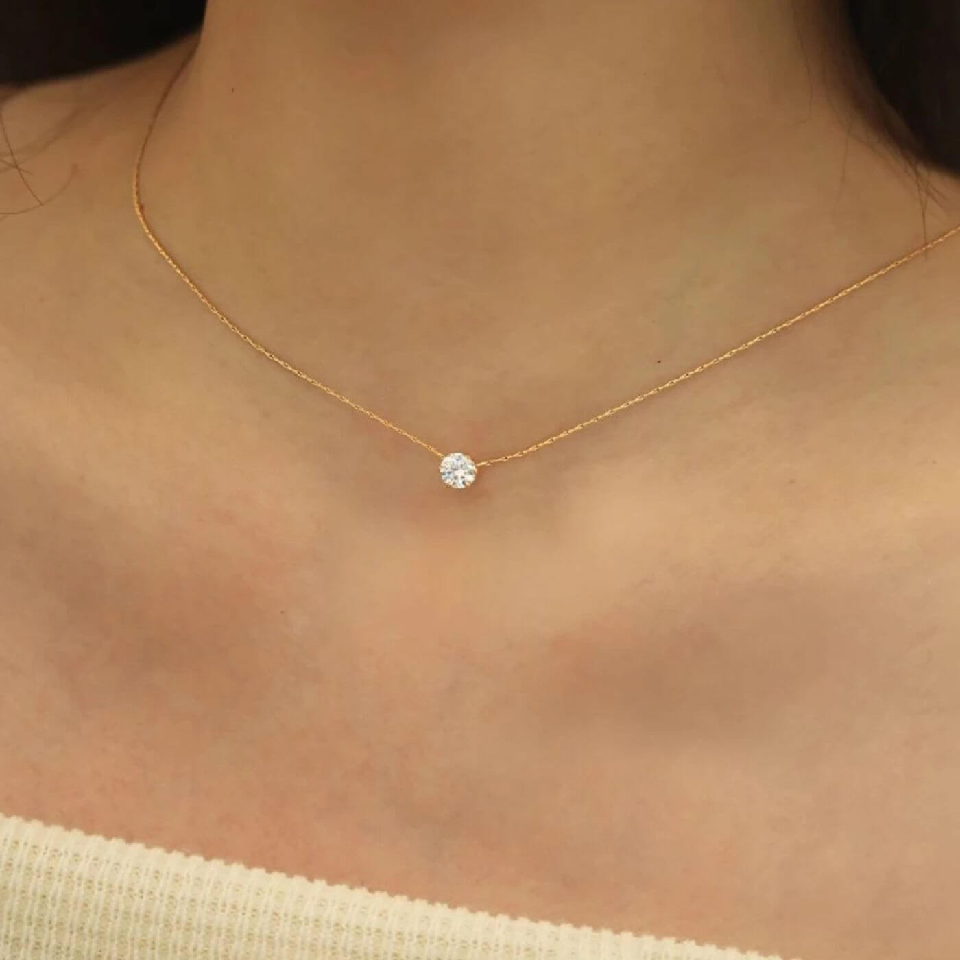 Elegant Diamond-Style Minimal Necklace