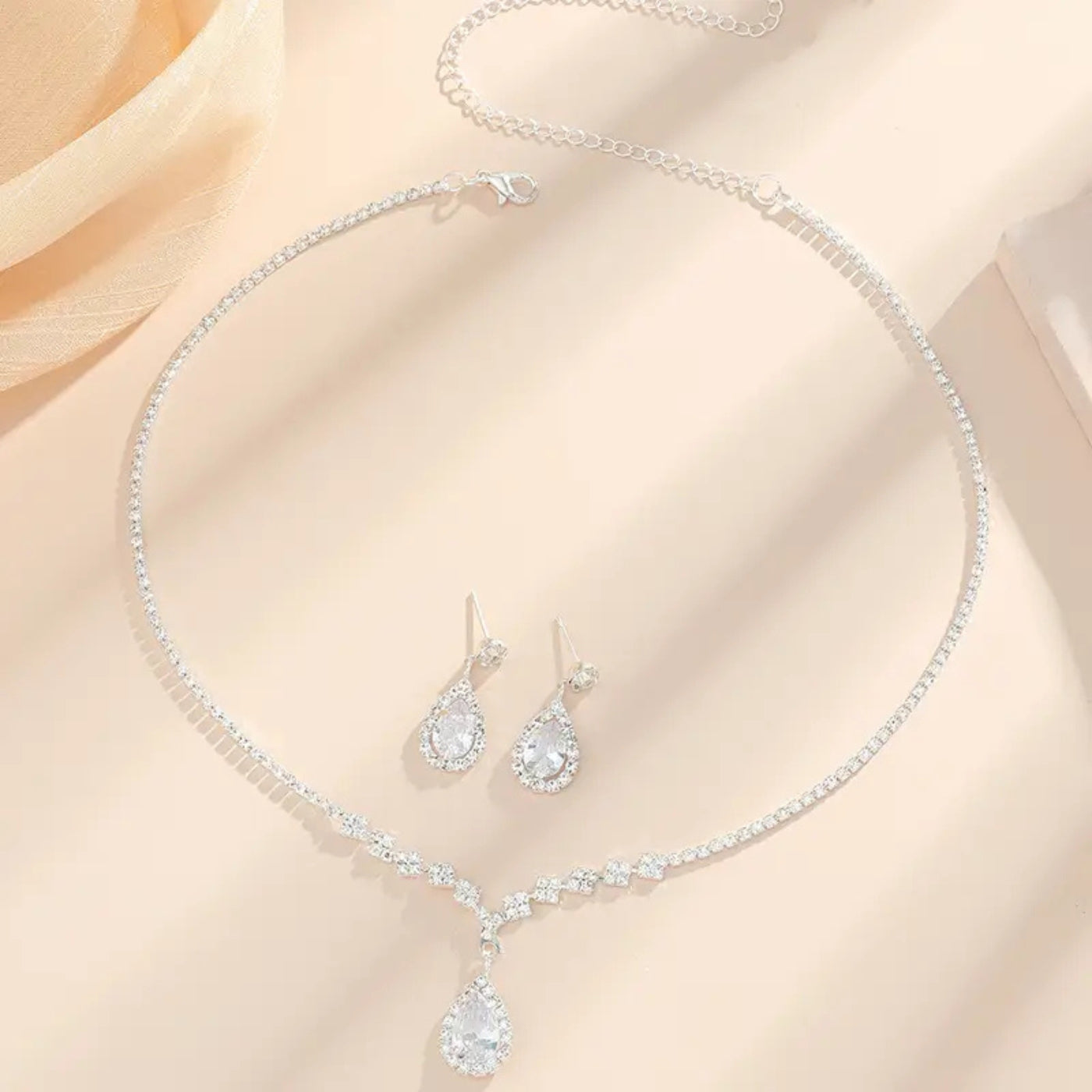 Elegant Diamond Jewelry Set