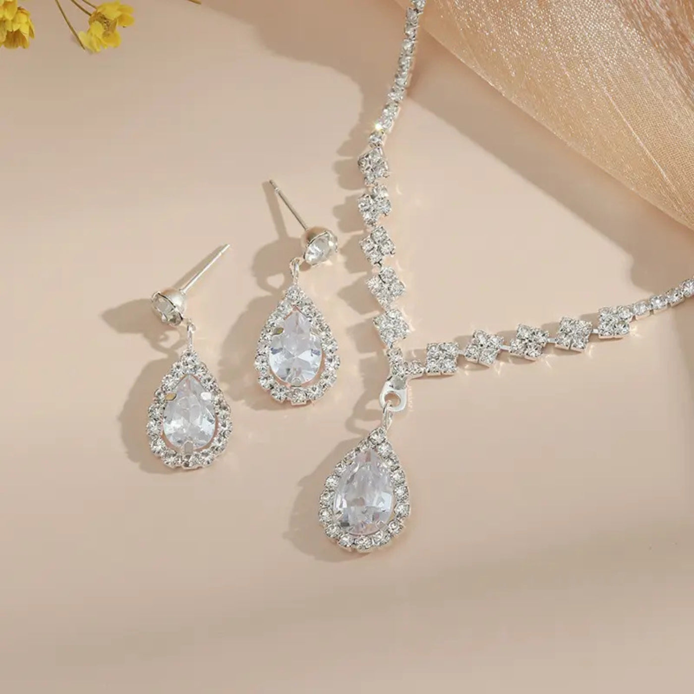 Elegant Diamond Jewelry Set
