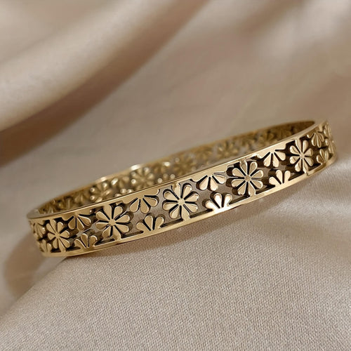 Elegant Flora Pattern Bangle Bracelet