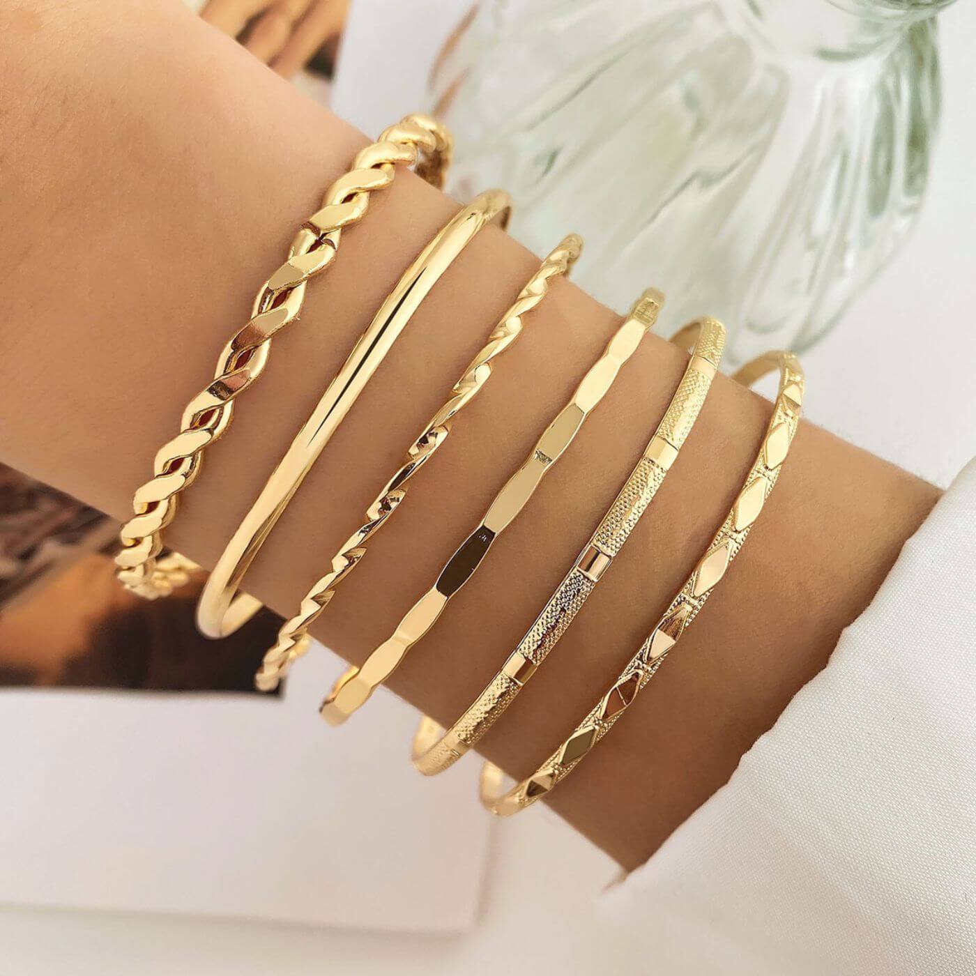 Elegant Gold Bangle Bracelet Set