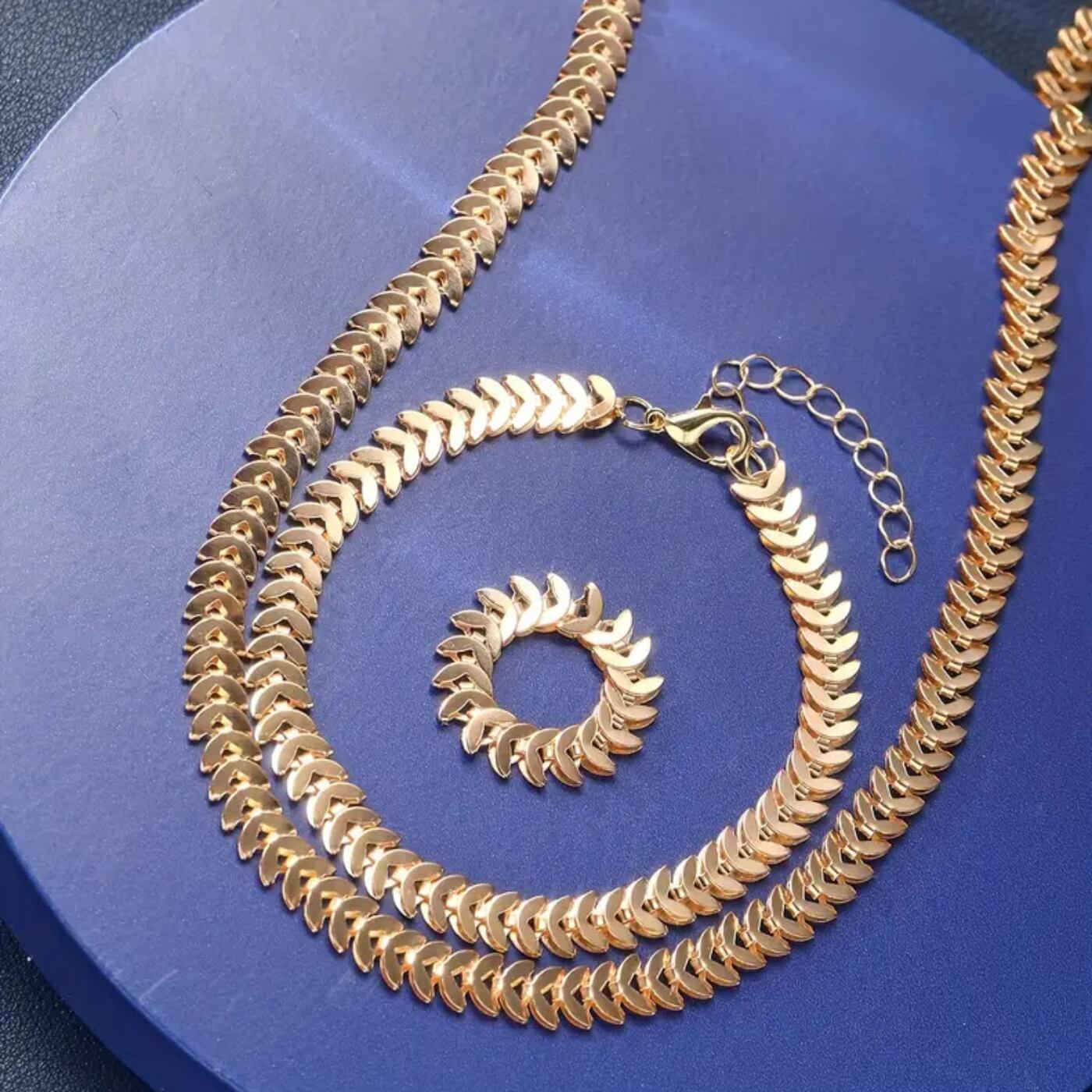 Elegant Gold Chevron Jewelry Set