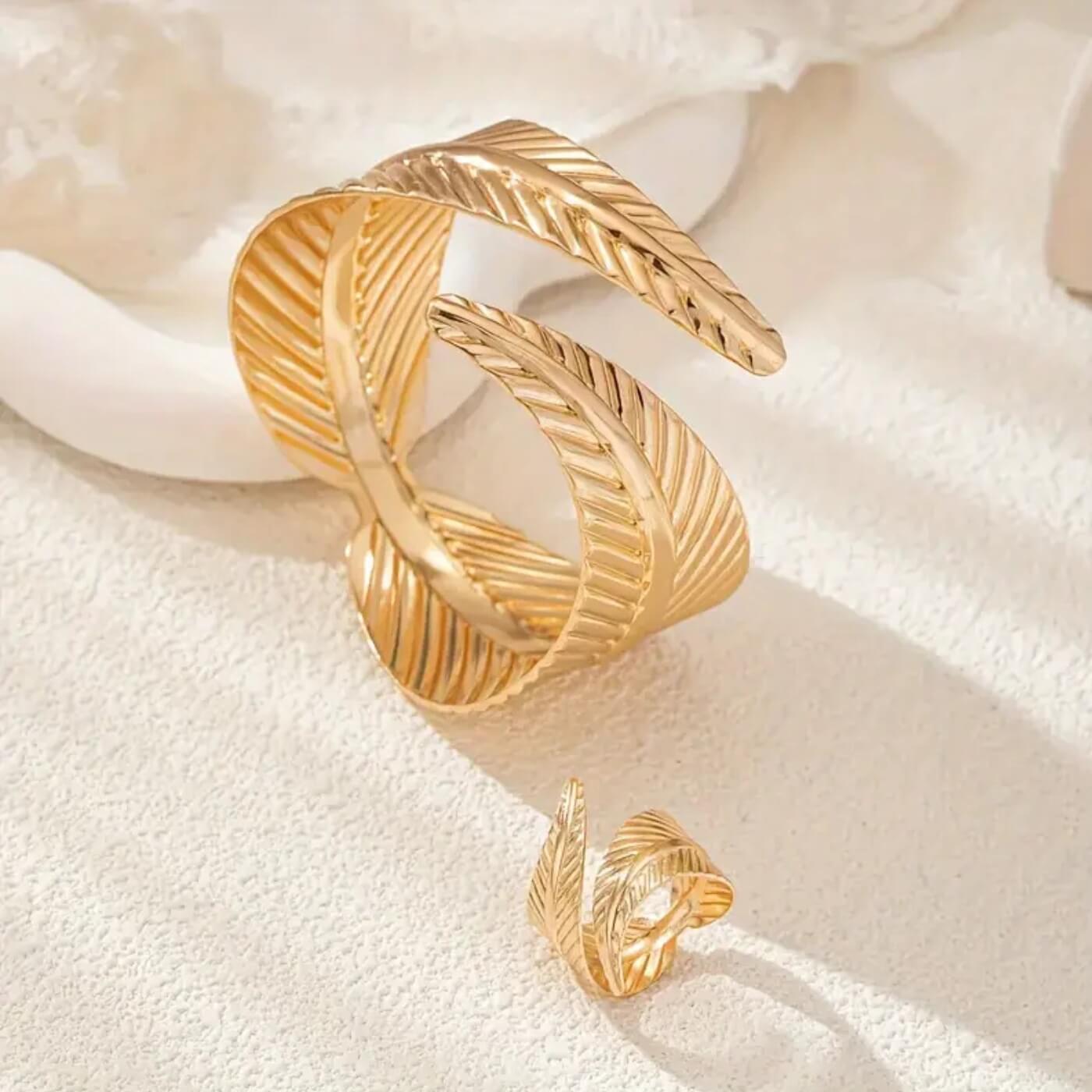 Elegant Gold Feather Jewelry Set