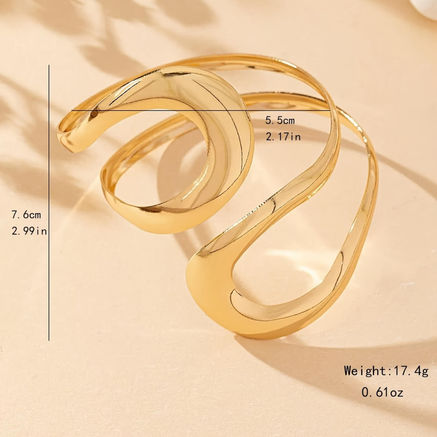 Elegant Gold Flow Bracelet