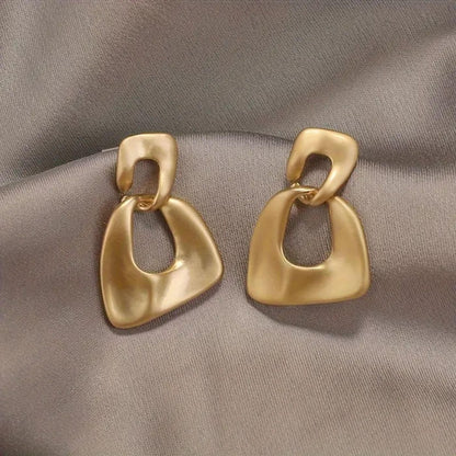 Elegant Gold Statement Drop Earrings