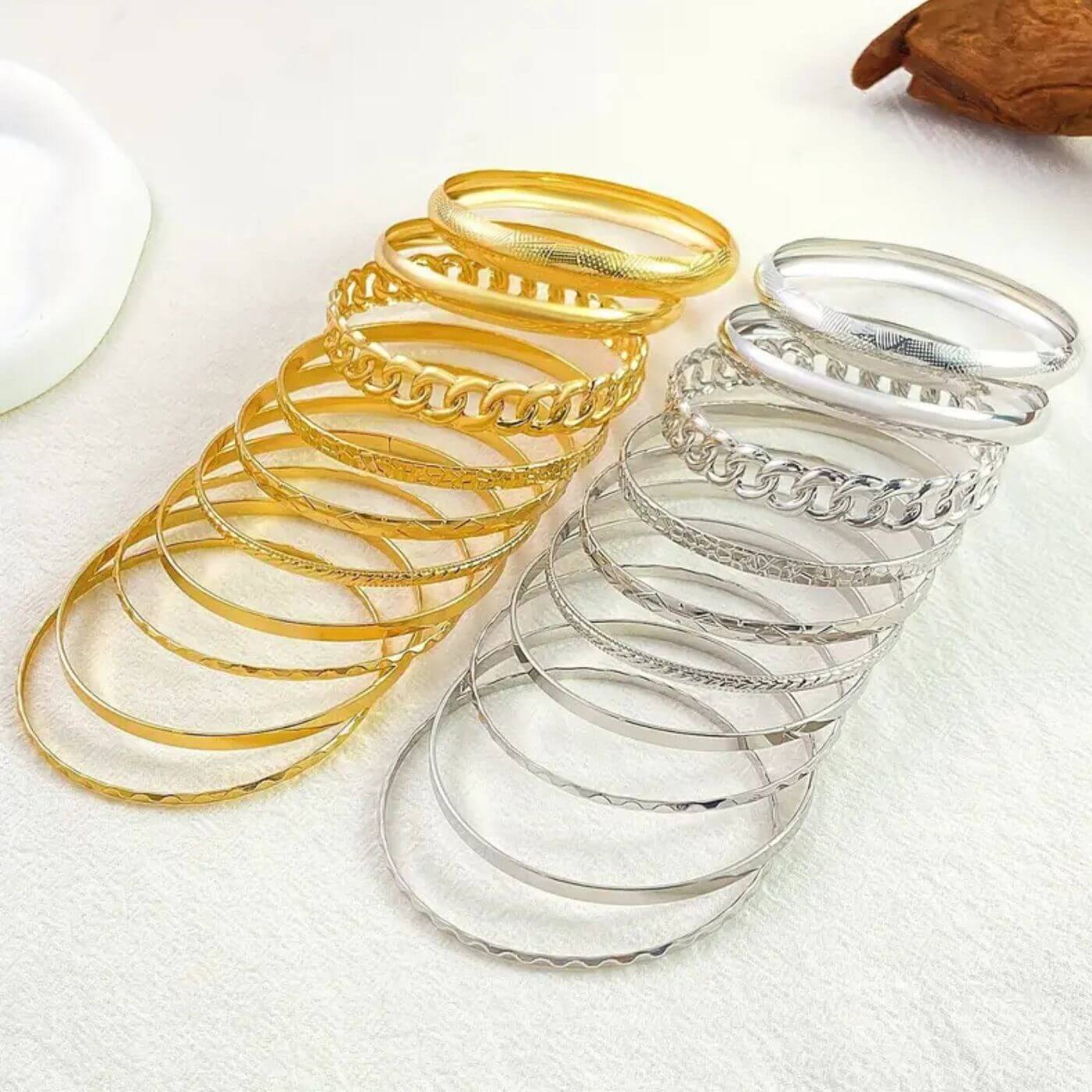 Elegant Layered Bangle Bracelet Set