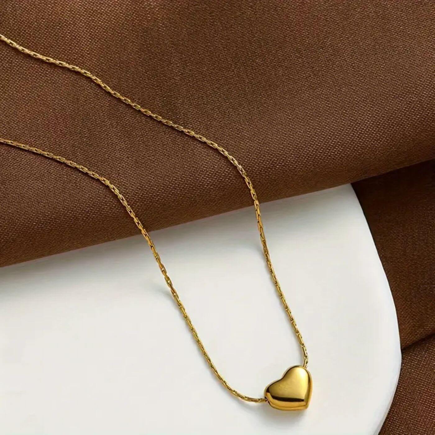 Elegant Minimalist Heart Charm Necklace
