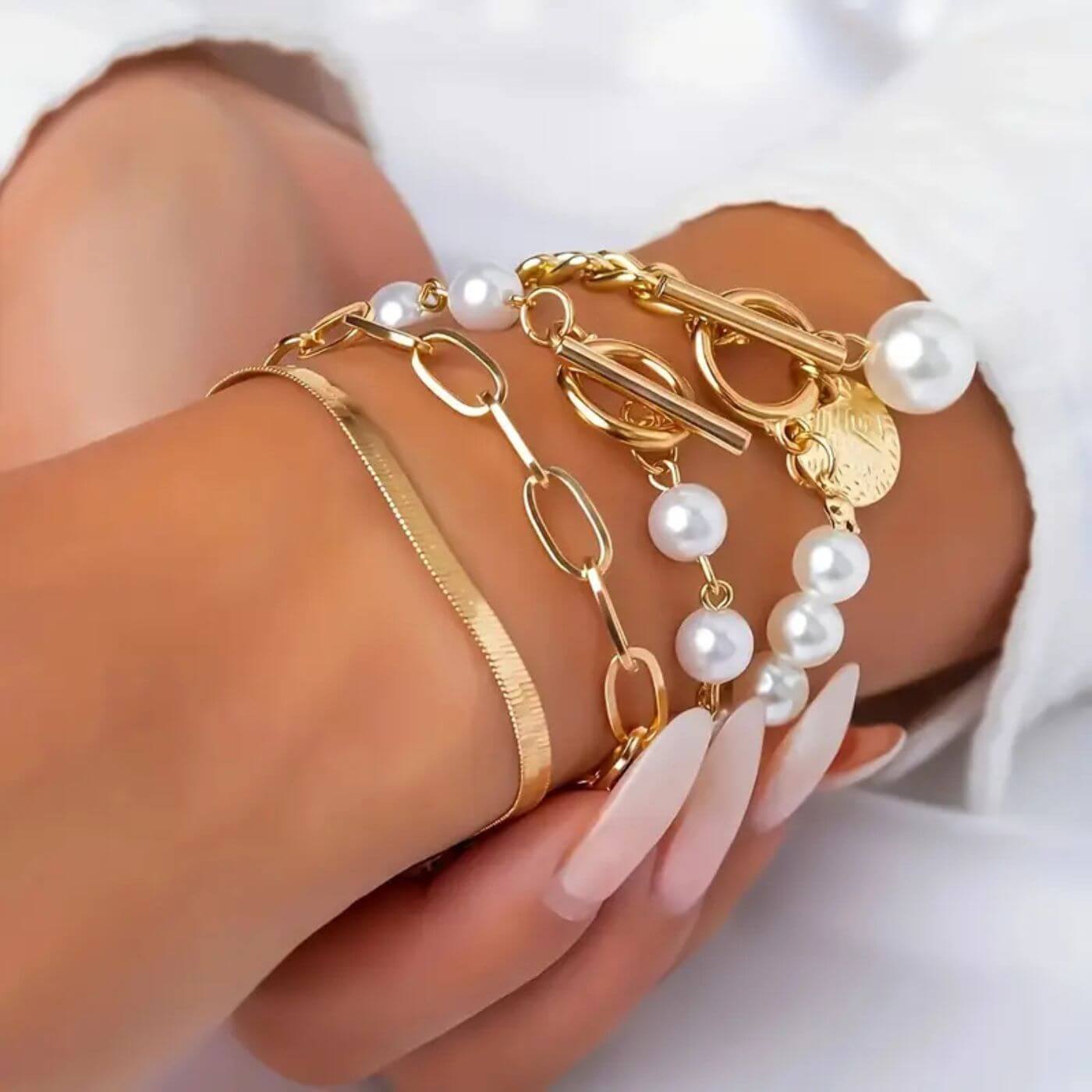 Elegant Pearl Gold Bracelet Set