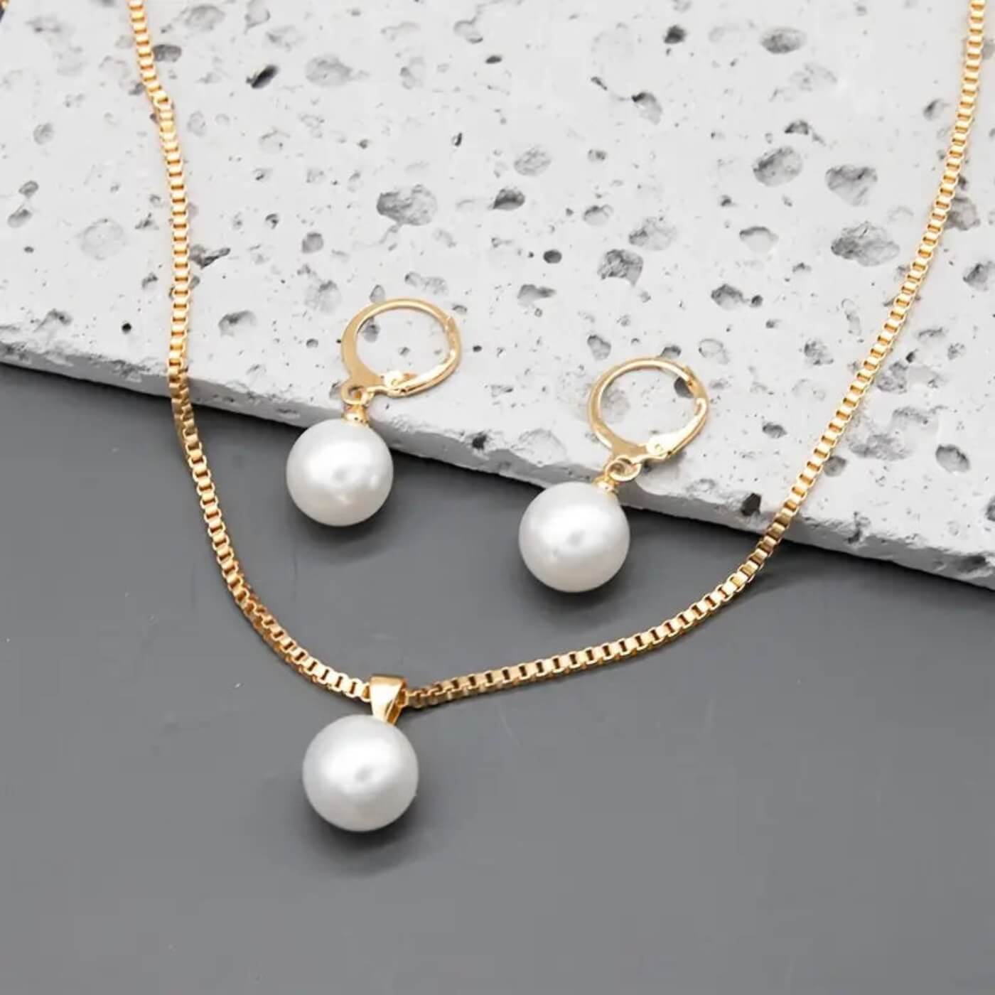 Elegant Pearl Gold Jewelry Set