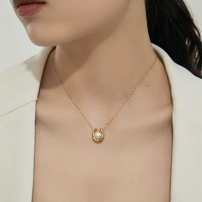 Elegant Pearl U-Shaped Pendant Necklace