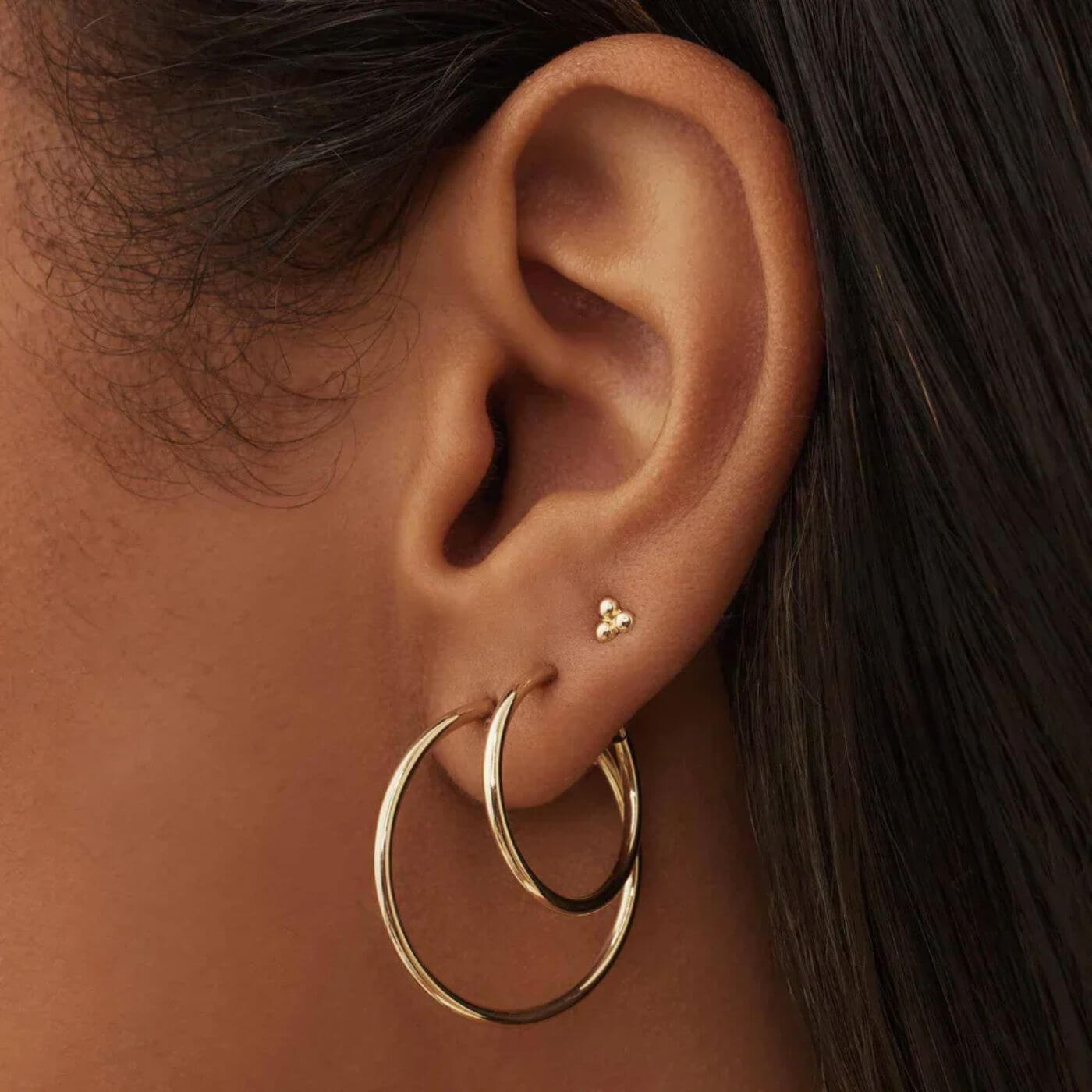 Elegant Polished Gold Hoop Earrings
