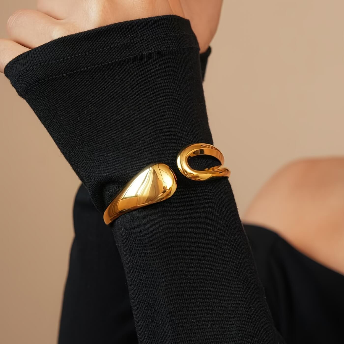 Elegant Teardrop Adjustable Bracelet