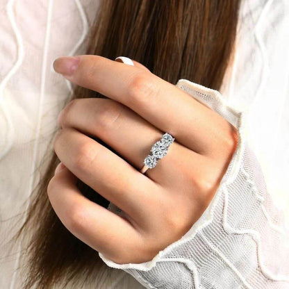 Elegant Zirconia Trilogy Ring