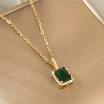Emerald Radiance Pendant Necklace