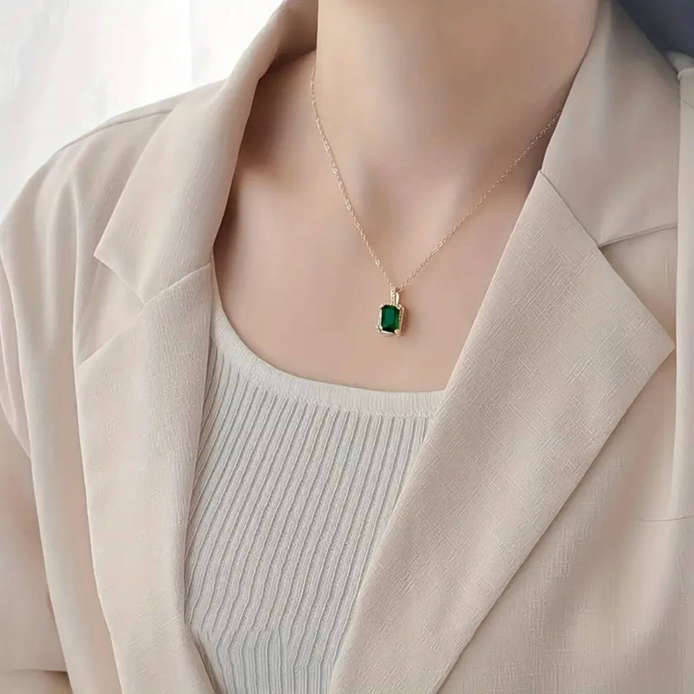 Emerald Radiance Pendant Necklace