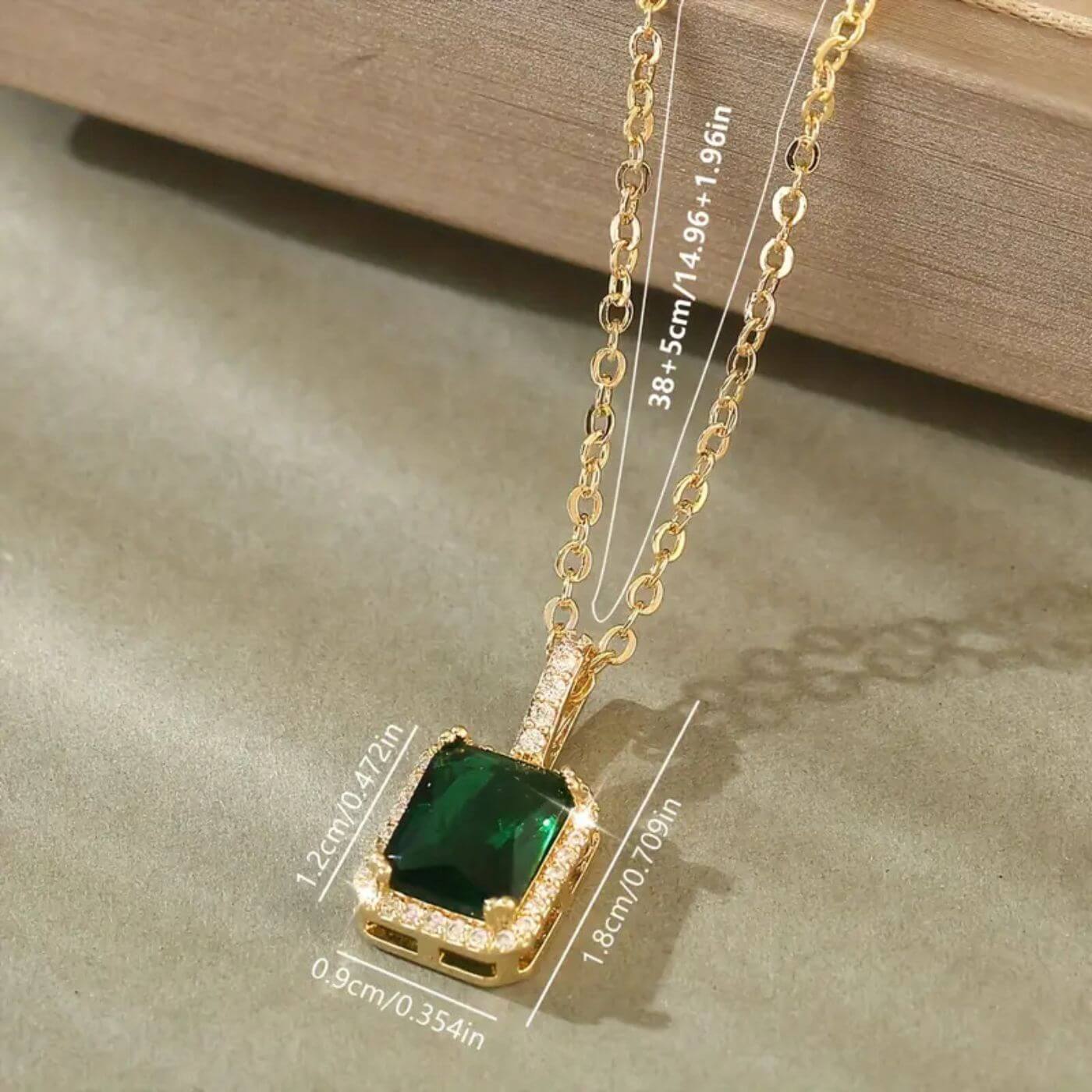 Emerald Radiance Pendant Necklace