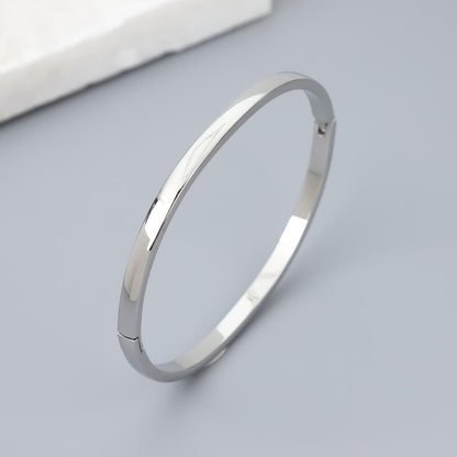 Exquisite Classic Bangle Bracelet