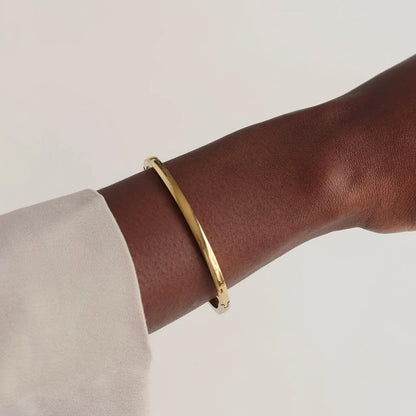 Exquisite Classic Bangle Bracelet