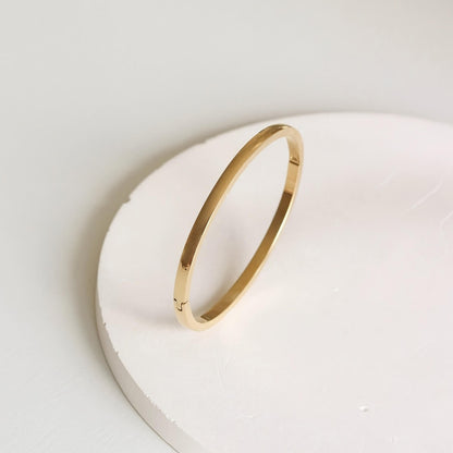 Exquisite Classic Bangle Bracelet
