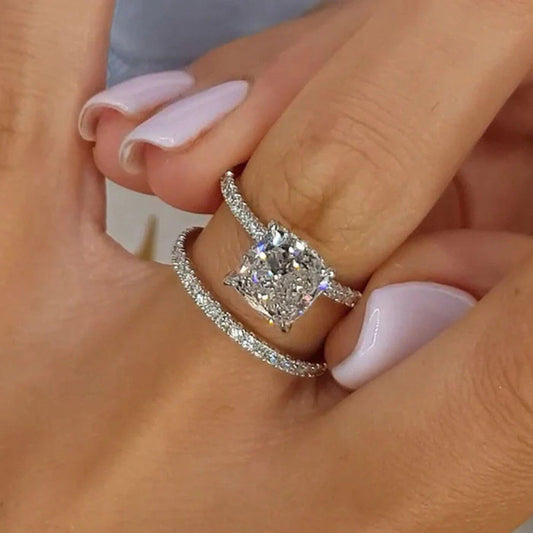 Exquisite Crystal Wedding Ring Set