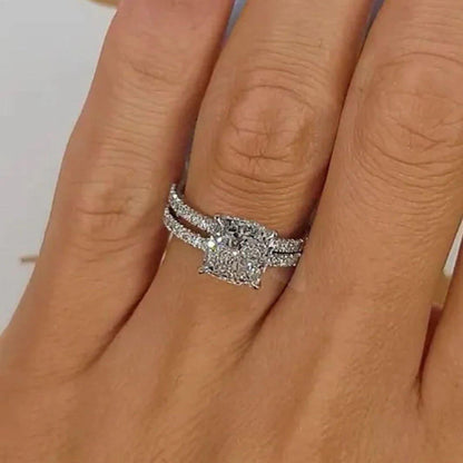 Exquisite Crystal Wedding Ring Set