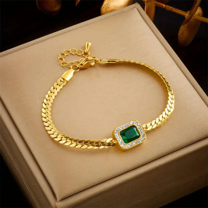 Exquisite Gold Emerald Charm Bracelet