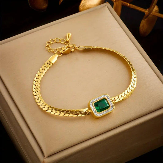 Exquisite Gold Emerald Charm Bracelet