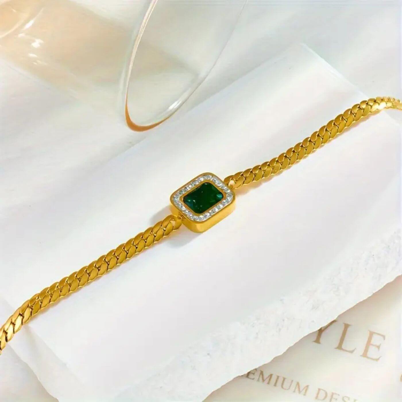Exquisite Gold Emerald Charm Bracelet