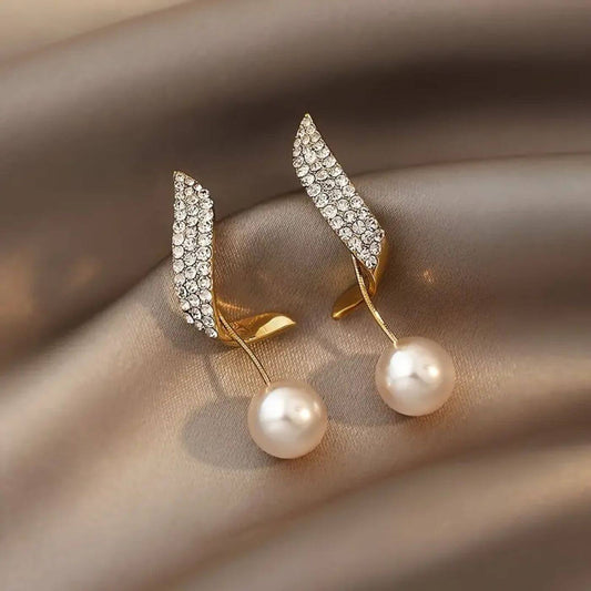 Exquisite Golden Pearl Drop Earrings