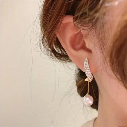 Exquisite Golden Pearl Drop Earrings