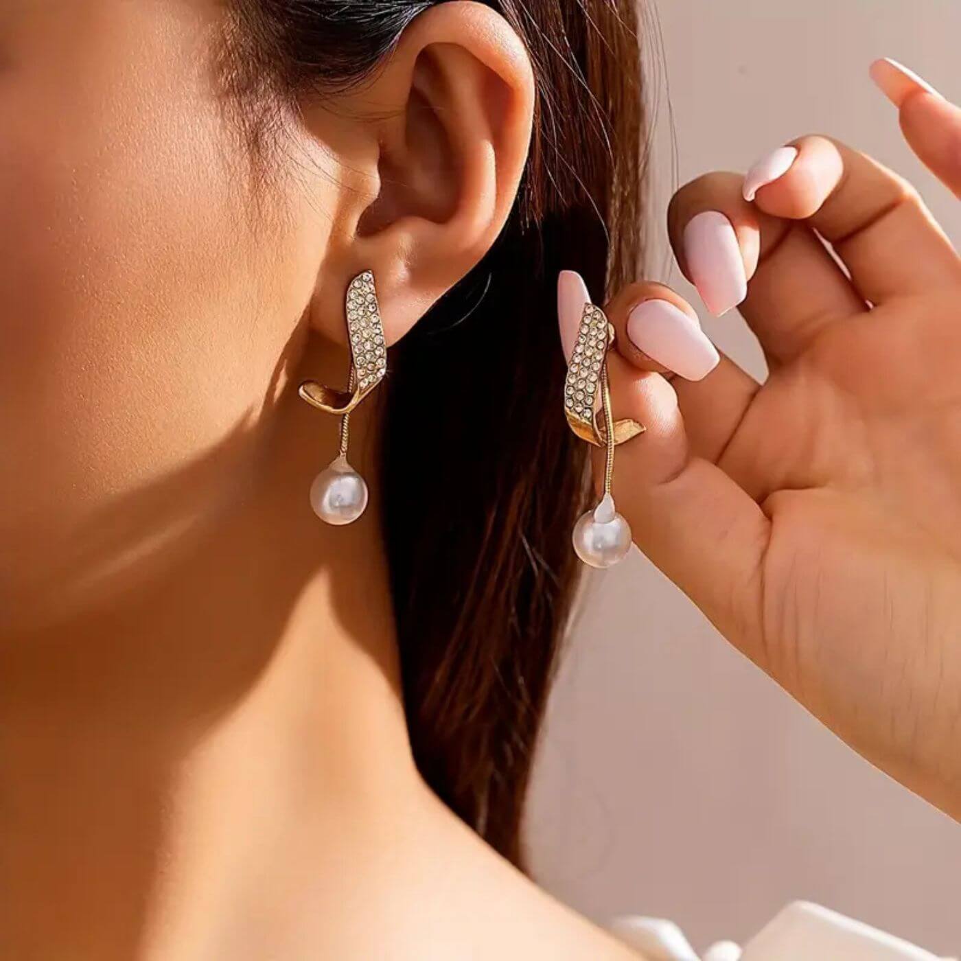 Exquisite Golden Pearl Drop Earrings