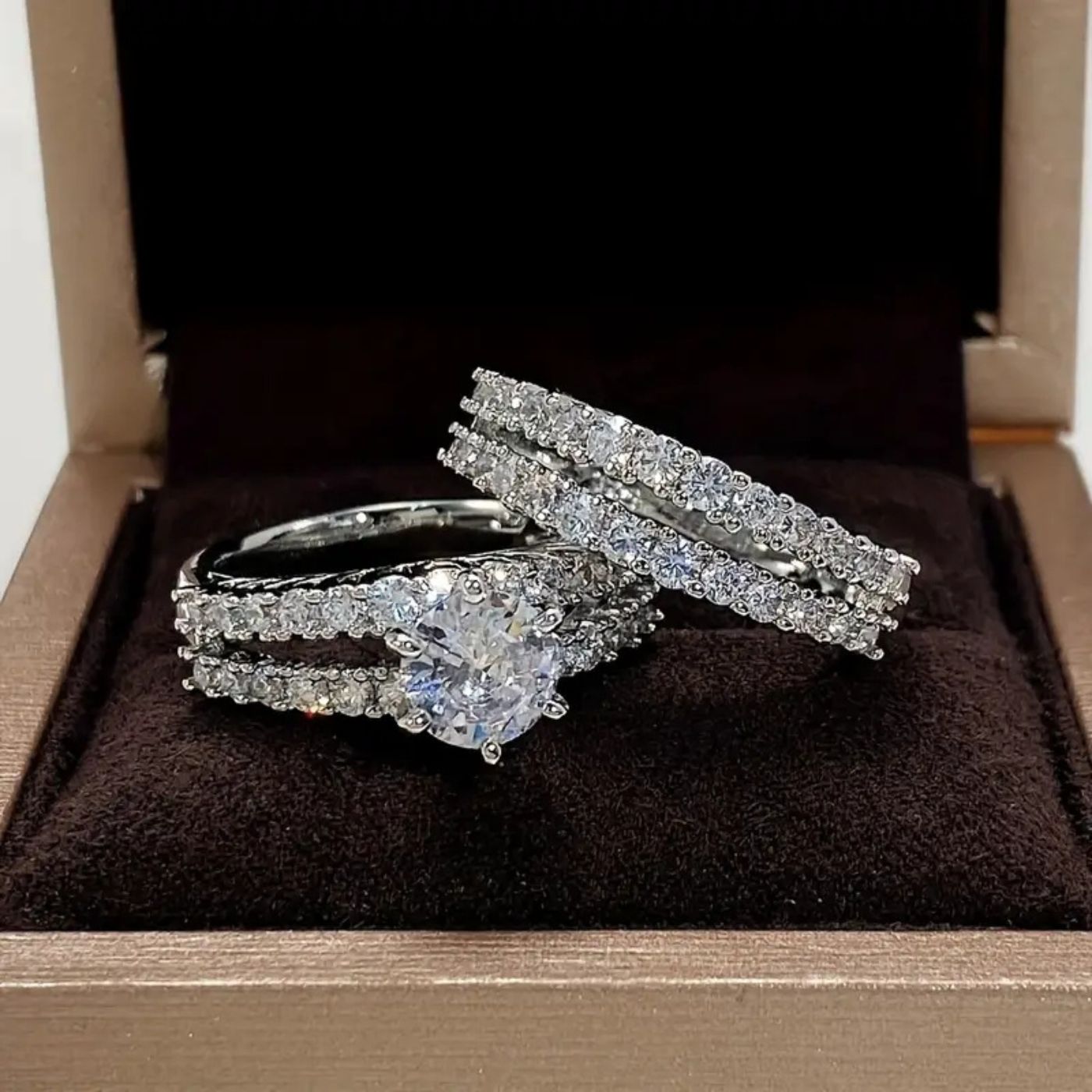 Exquisite Zirconia Bridal Ring Set