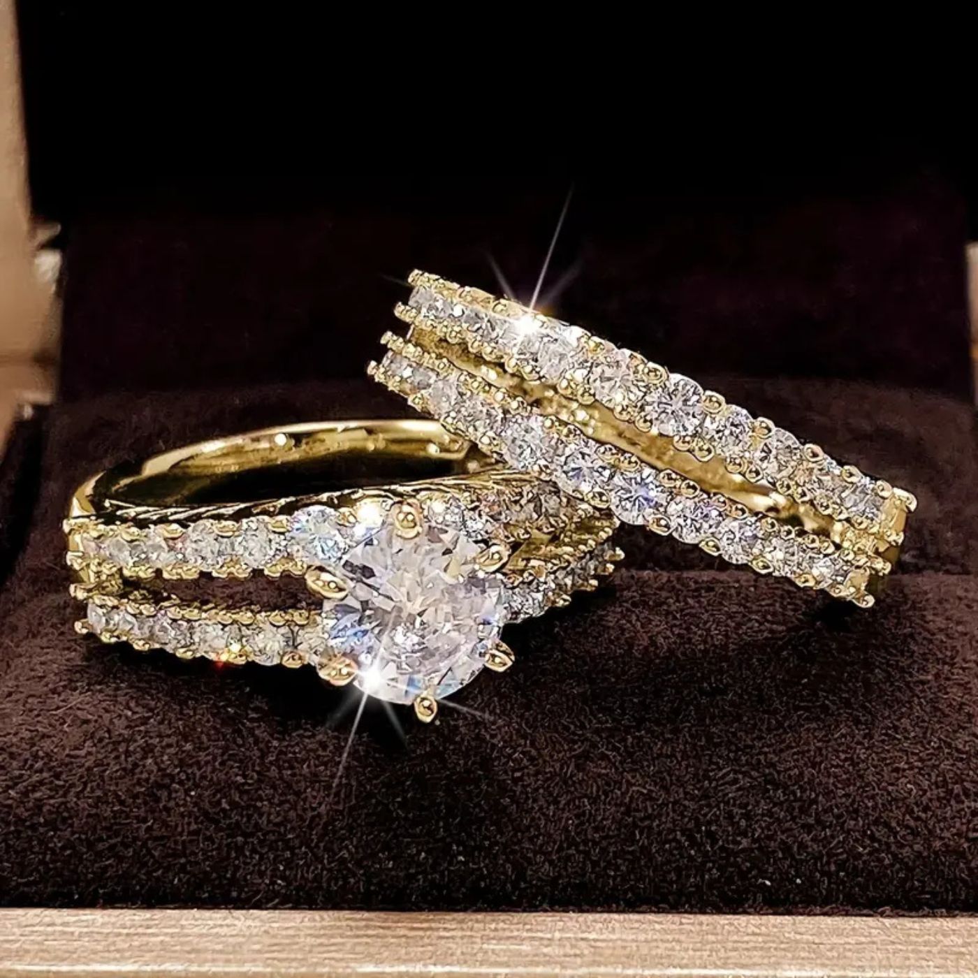 Exquisite Zirconia Bridal Ring Set