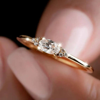 Exquisite Zirconia Minimalist Ring