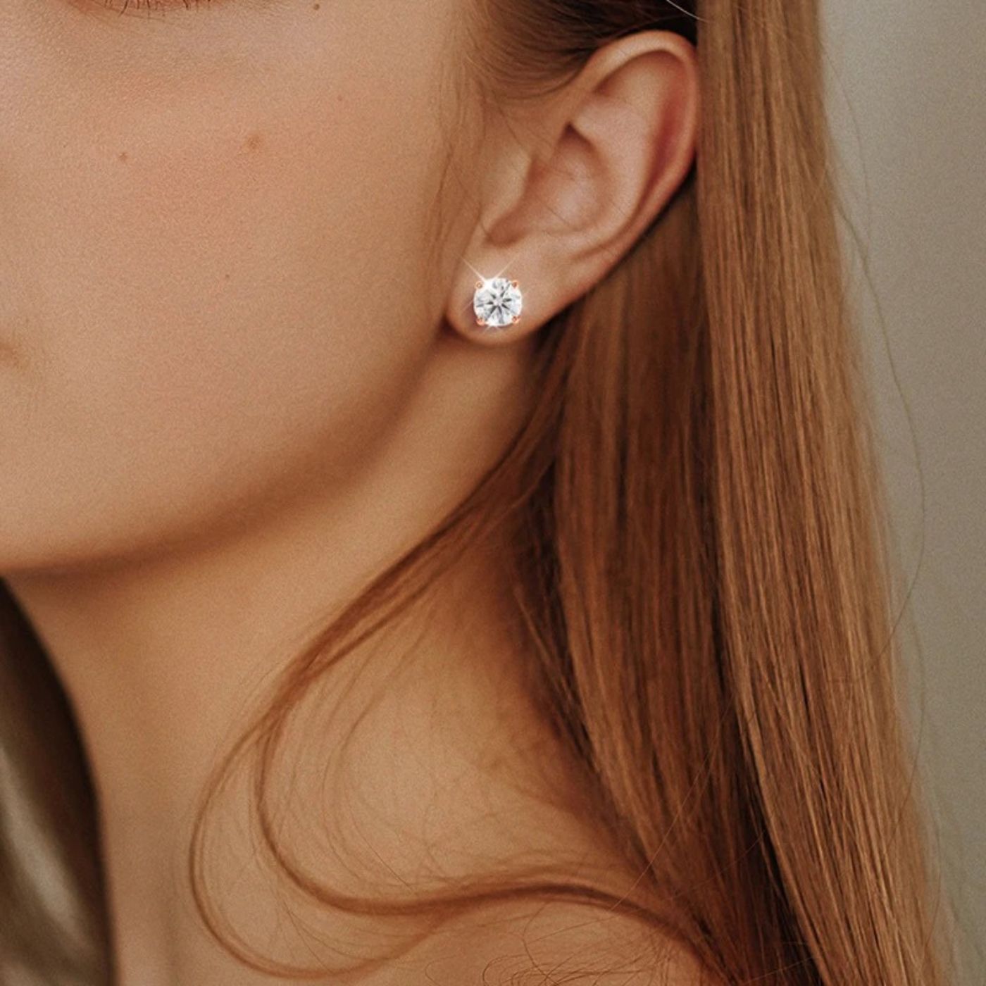 Exquisite Zirconia Stud Earrings