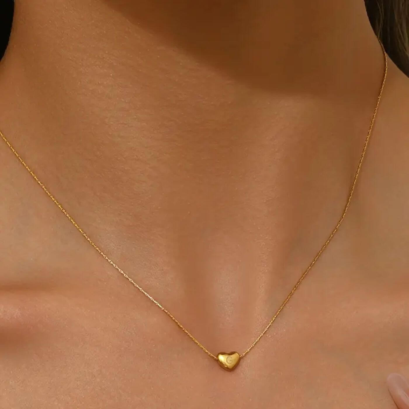 Elegant Golden Heart Charm Necklace