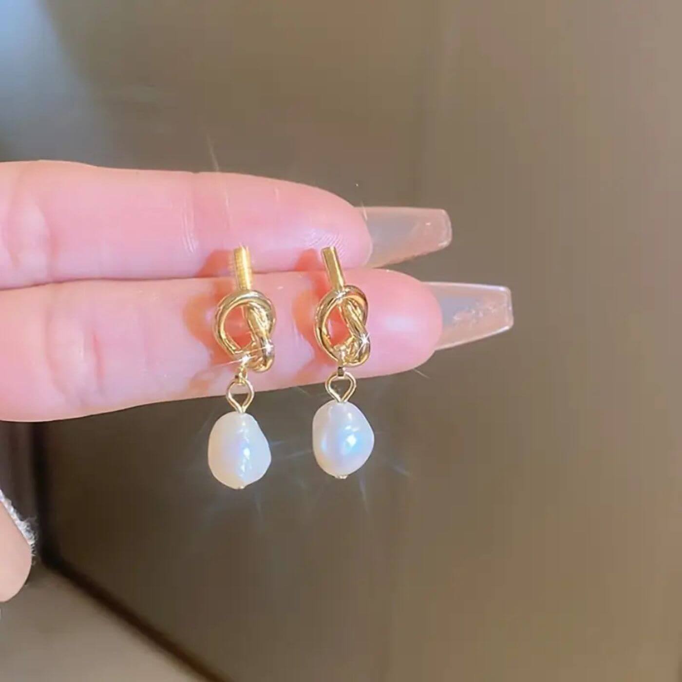 Gold Elegant Pearl Dangling Earrings