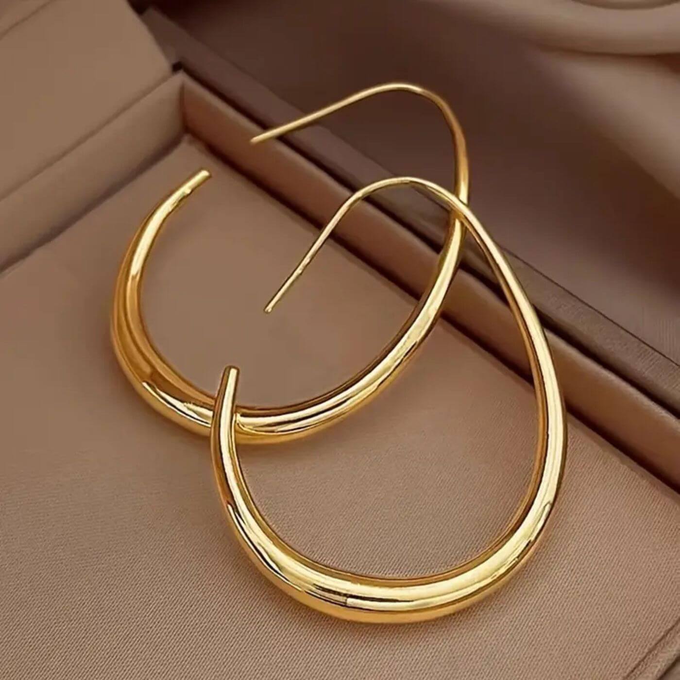 Gold Elegant Teardrop Hoop Earrings