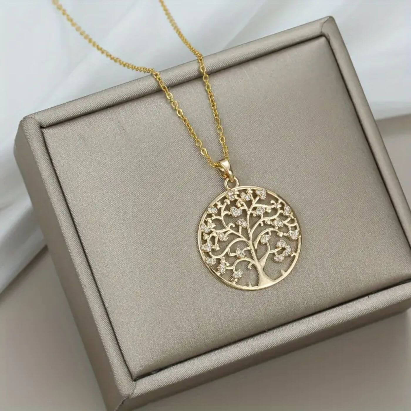 Gold Elegant Tree of Life Pendant Necklace