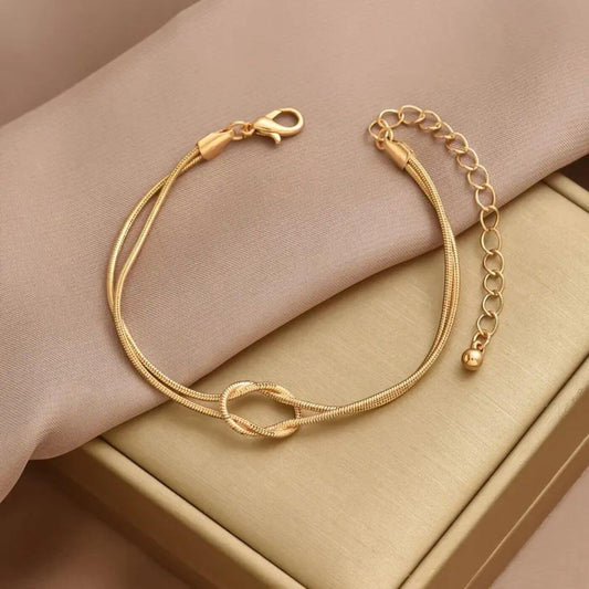 Gold Twisted Knot Chain Bracelet