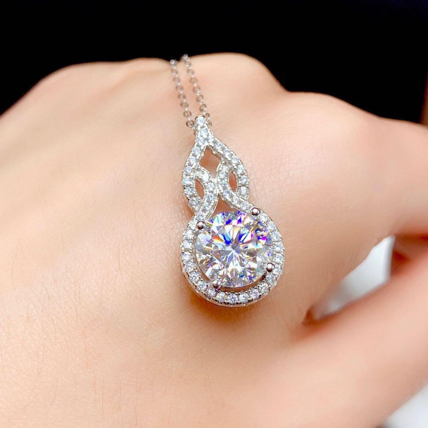 Luxury Crystal Gourd Pendant Necklace
