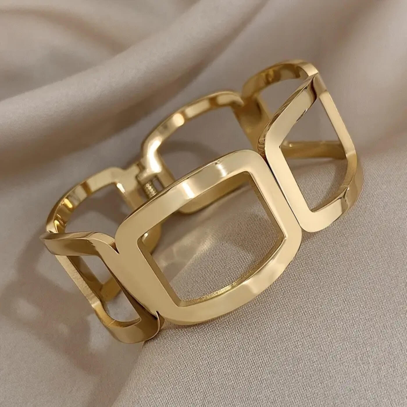 Luxury Crystal Open-Link Bangle