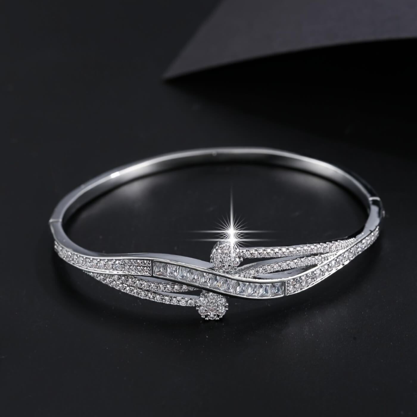 Luxury Crystal Twist Bracelet